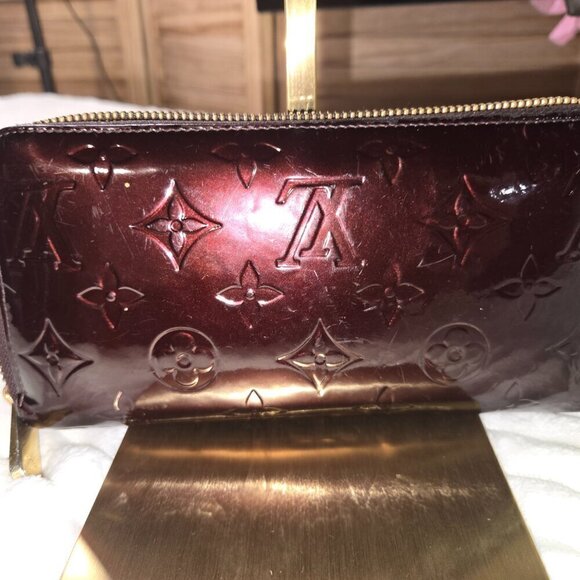 Authentic Louis Vuitton Vernis Zippy Wallet - Picture 2 of 11